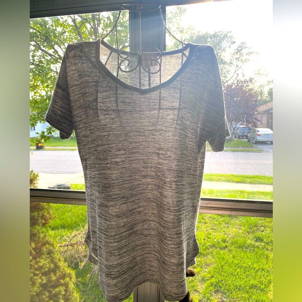 Olive and Oak shirt. Size small. Gray.